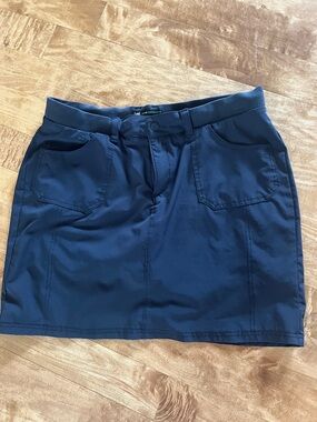 Lee Women's Navy A-Line Skort with Front and back Pockets